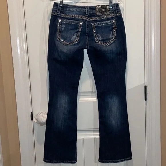MISS ME 27 Signature Boot-cut distressed 5 Pocket Jeans Low Rise Factory Fading - Picture 2 of 16